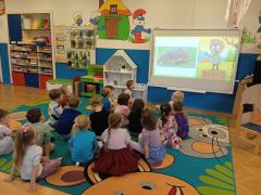 ilustracja do wpisu 
Nasze jesienne aktywności, eksperymenty i prace plastyczne 🦔🖌️